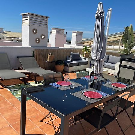 Appartement Avec Terrasse Sur Le Toit Vue Mer Roses Exterior photo